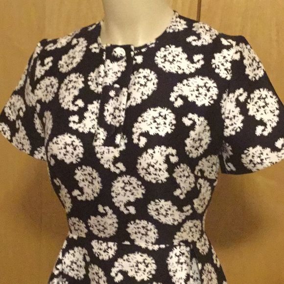 MOTHER OF PEARL
Simmons printed midi dress - Picture 2 of 15